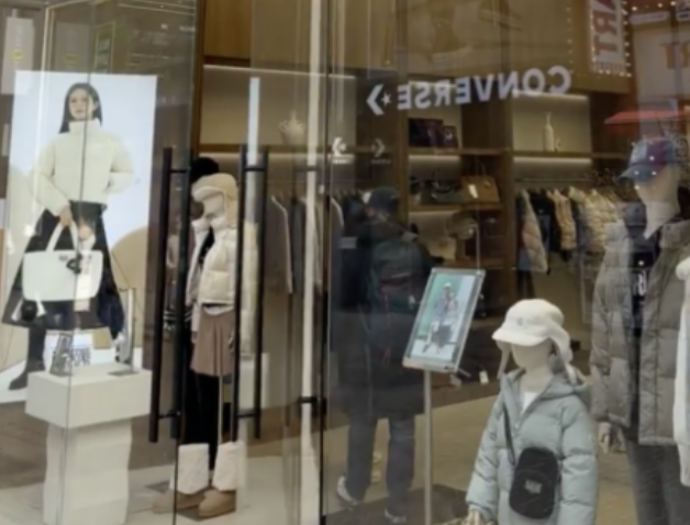 网红韩国潮牌，只有一年保鲜期？