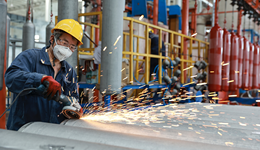 11月工业增速小幅放缓，但高技术制造业动能保持强劲