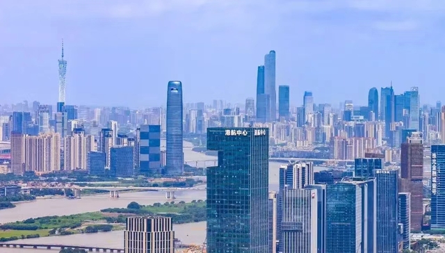 广州黄埔冲刺“世界显示之都”：超高清视频和新型显示迈向价值链高端