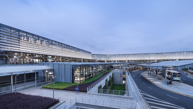 上海机场免税“换挡”：中免接棒、外资入局，分成机制迎来新解法