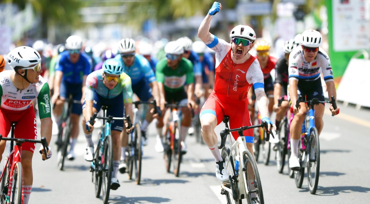 8f710db8591dadf9b6372a14f98372d 8f710db8591dadf9b6372a14f98372d