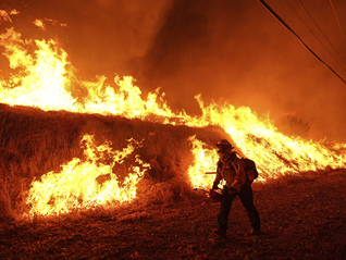 盘点2025国际风云十大关键词