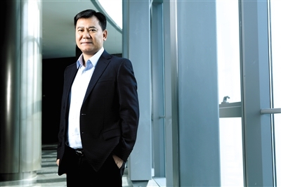 豪赌“养老”，张近东能否从头再来？