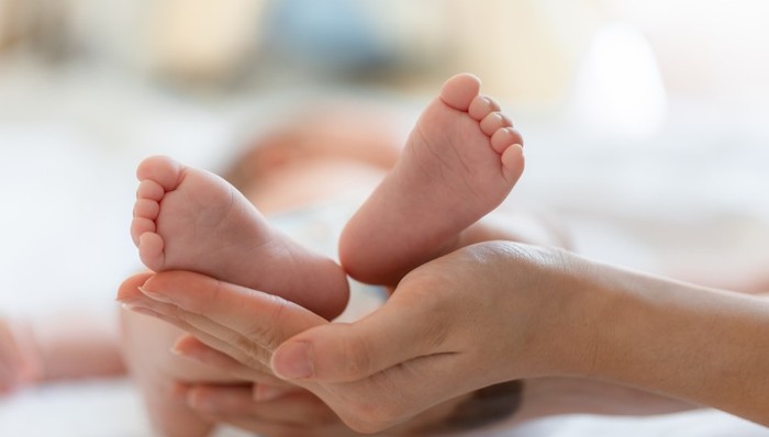 【观察】灵活就业人员如何领生育津贴？