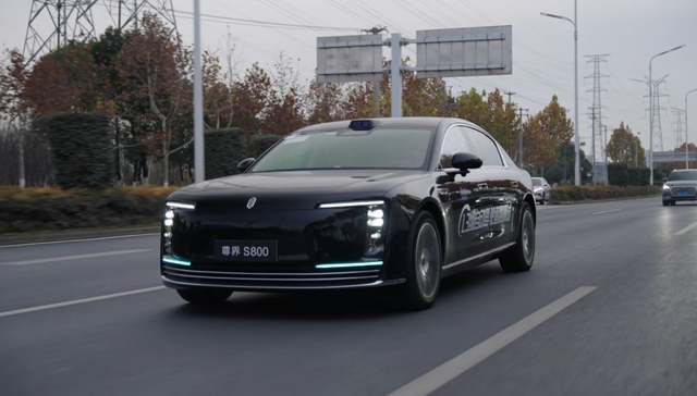 鸿蒙智行下场L3实测，助力行业从概念走向现实