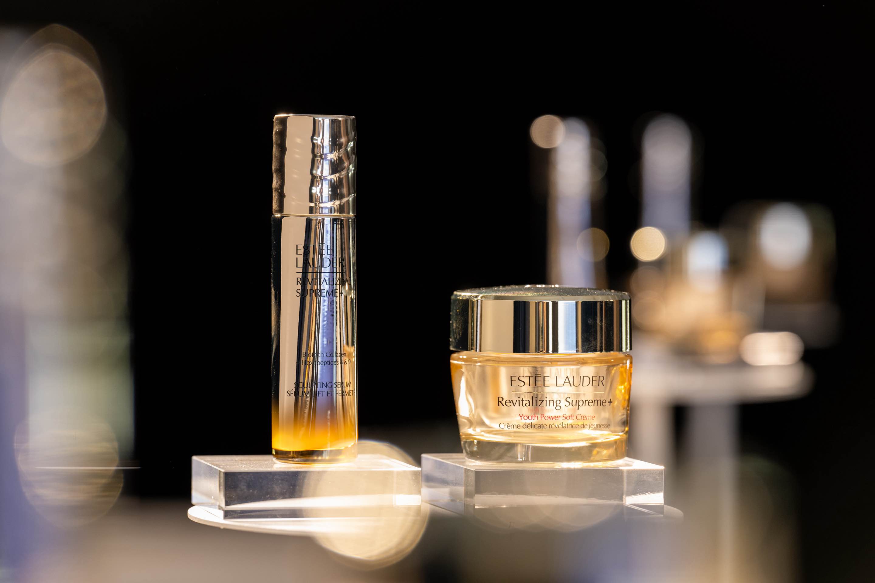 Crybaby特展在上海“柔软”启幕,雅诗兰黛发布全新“胶原建模”精华|是日美好事物|界面新闻 · 时尚