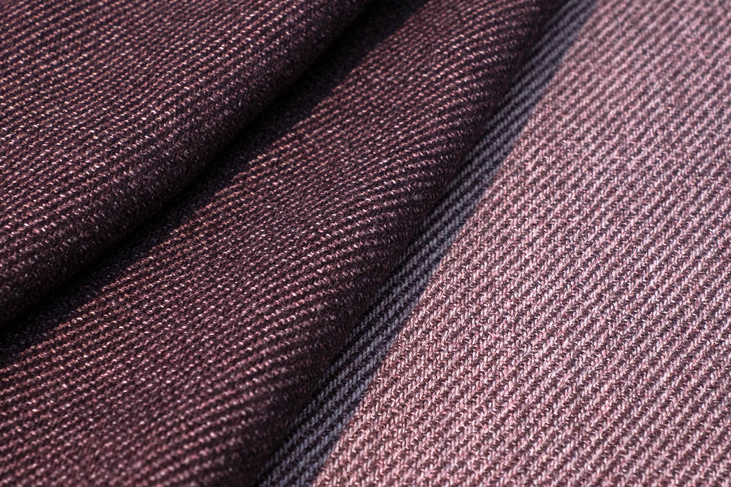 Crybaby特展在上海“柔软”启幕,雅诗兰黛发布全新“胶原建模”精华|是日美好事物|界面新闻 · 时尚