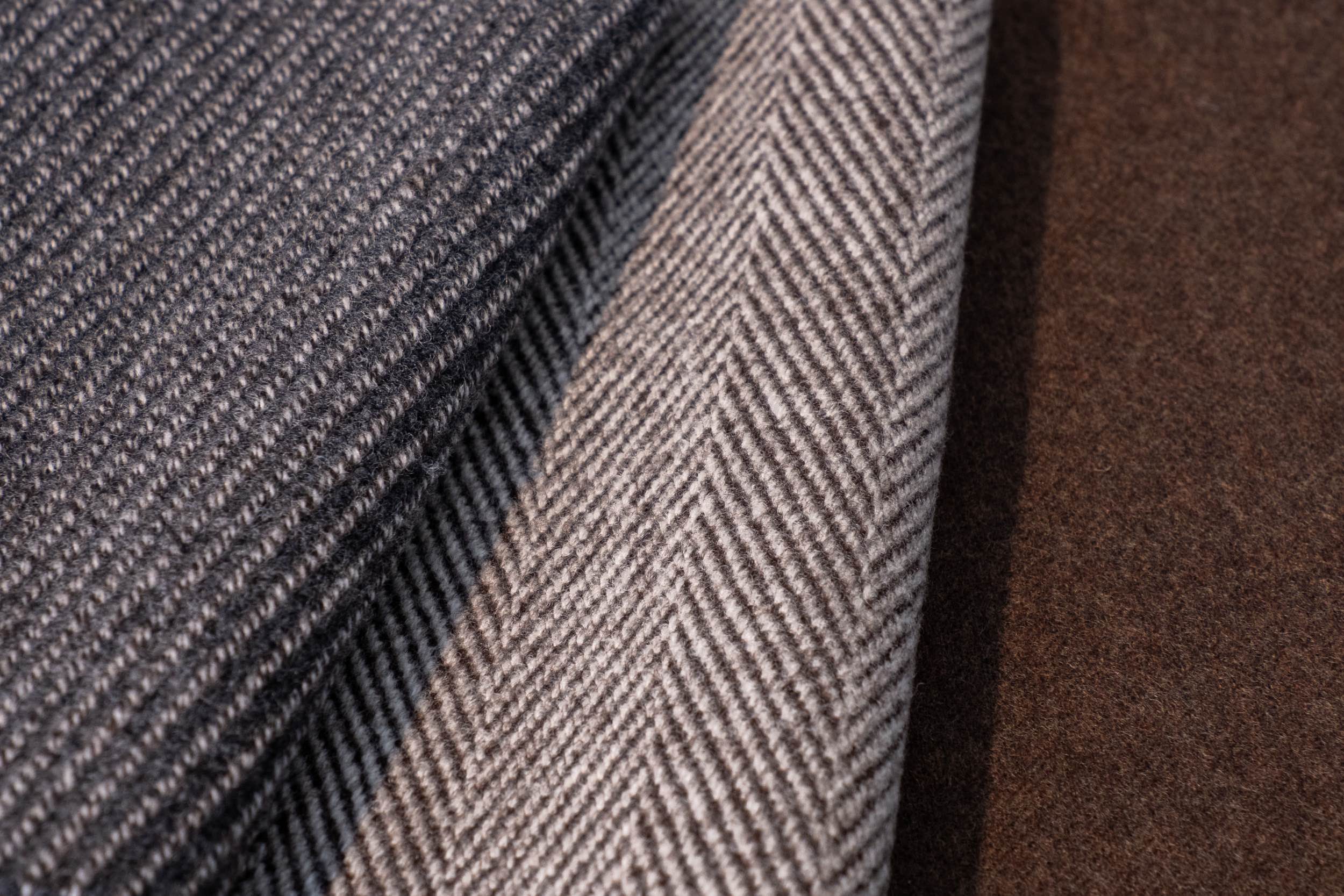 Crybaby特展在上海“柔软”启幕,雅诗兰黛发布全新“胶原建模”精华|是日美好事物|界面新闻 · 时尚