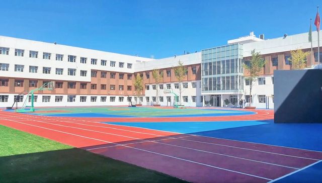 李一诺的一土致知学校陷停课风波：1月5日复课说法遭质疑