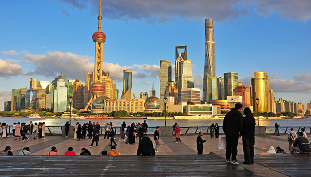 2025上海切片：七个人的年度记忆，一座城的变化纹理