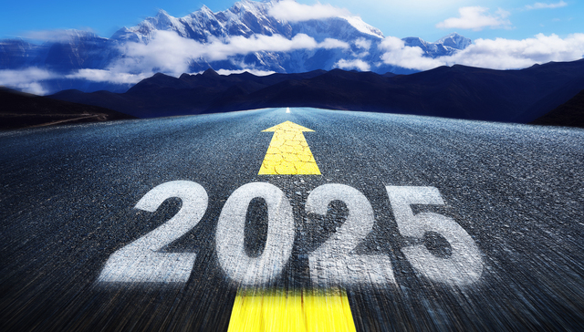 界面新闻评选2025年度风光财经人物：从“崇拜英雄”走向“个体觉醒”