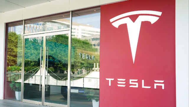 四季度交付量预计下滑15%，特斯拉罕见发布分析师悲观预期