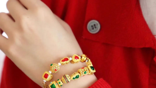 潮宏基计划香港上市，主要为出海