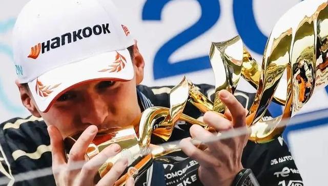 老凤祥终于急了