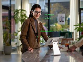 首款可支付的智能眼镜发布，“看一下支付”会成为热门场景吗？