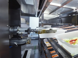 对话橡鹿科技杨建成：炒菜机器人行业已开启淘汰赛