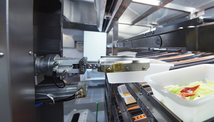 对话橡鹿科技杨建成：炒菜机器人行业已开启淘汰赛