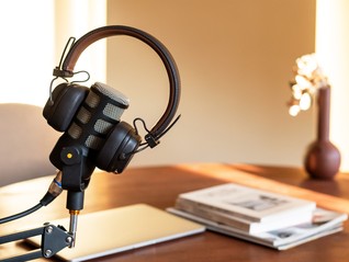 B站和小宇宙抢流量，但视频并非播客的“解药”