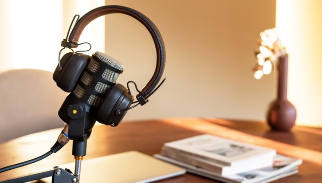 B站和小宇宙抢流量，但视频并非播客的“解药”