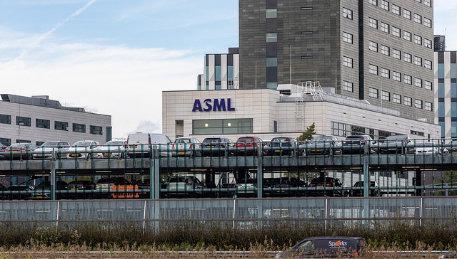 ASML二季度业绩强劲增长，管理层称关税负面影响低于预期