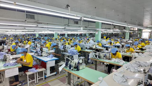 商业头条No.86 | 一家中国服装工厂的全球化之旅