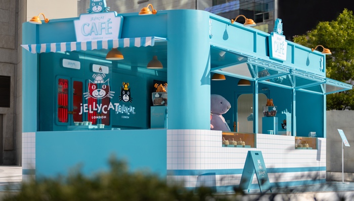 Jellycat CAFÉ登陆上海，BALENCIAGA全新香水致敬经典｜是日美好事物