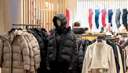 “千元神裤”3个月吸金180亿，在中国县城卖爆