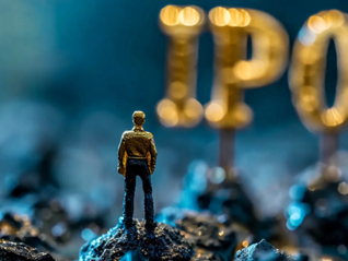 正泰电器筹划港股上市，背后有何考量？