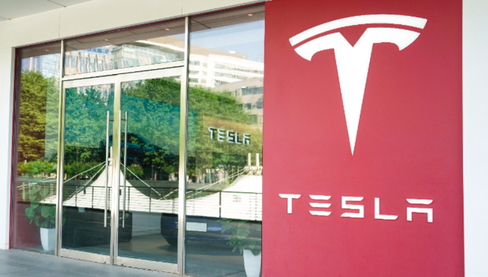 单日大跌4.14%，特斯拉市值一夜蒸发超4300亿元