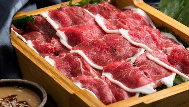 牛肉涨价，餐饮端面临分化考验