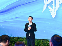 郁亮退休，万科超百亿债务难题待解