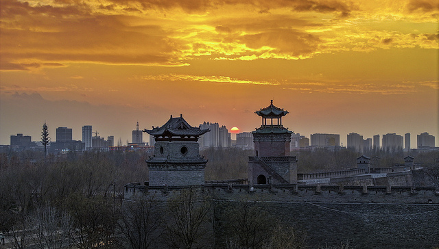 山西平遥古城通报“低价票”事件：已报案，对违规人员予以处理