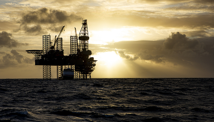 确保将委石油收入用于推进外交目标，美国进入国家紧急状态