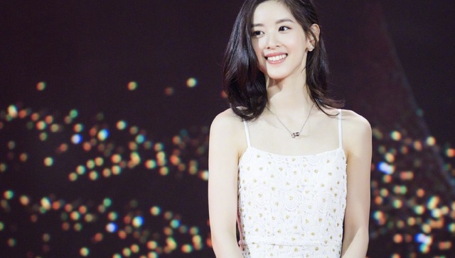 章泽天;个人播客;一小时收听量破万