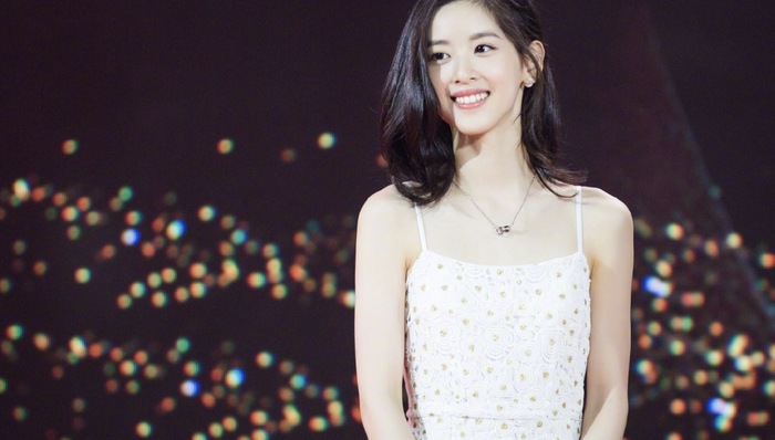 章泽天;个人播客;一小时收听量破万