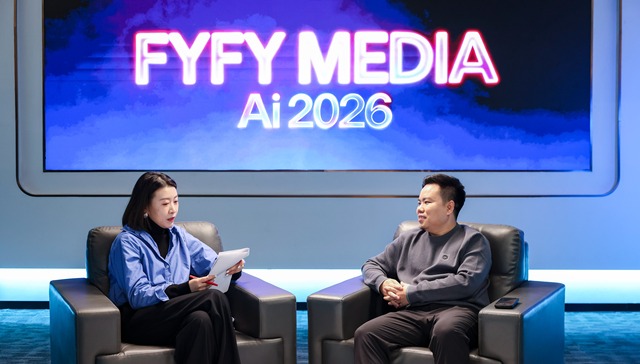 Alpha说;对话占冰强;AI布道者;利他哲学;至暗时刻;15万开发者社区