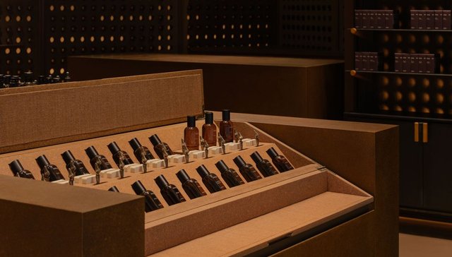 徕卡年度照片新鲜出炉，歌帝梵推出2026情人节限定巧克力 | 一周有品指南