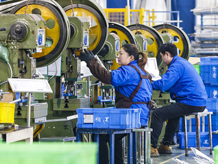 2025年出口增长5.5%的背后：市场多元化持续推进，商品竞争力大幅提升