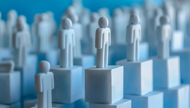 高管换防、十大部门重构，保利发展开年大调整