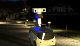 机器人扎堆高端小区，成为开发商新卖点？