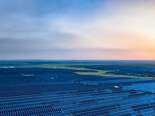 光伏行业再现重大并购，TCL中环为何要纳入这家组件黑马？