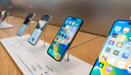 中国手机市场，沉迷“内耗”