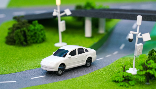 Canada;49,000-EV quota;cuts tariff;Chinese imports;6.1%