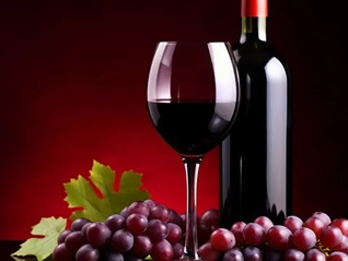 威龙股份去年预亏最高超6600万元， 因现金流紧张砍掉600亩葡萄树