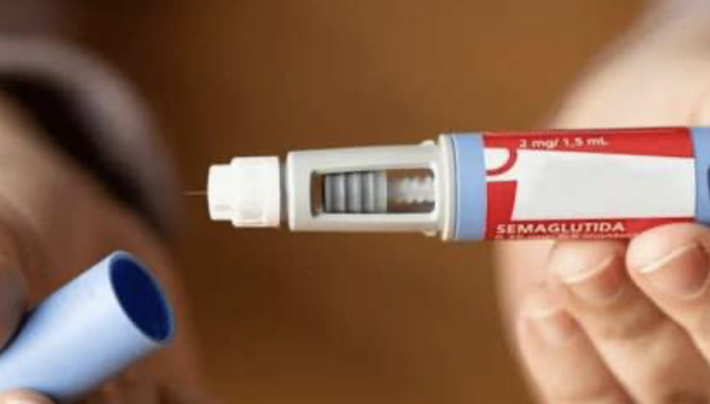 从登顶全球药王，到市值蒸发超4000亿：“一针瘦十斤”的司美格鲁肽，崩了？