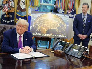 突然收回关税和武力威胁，特朗普称格陵兰永久协议即将达成