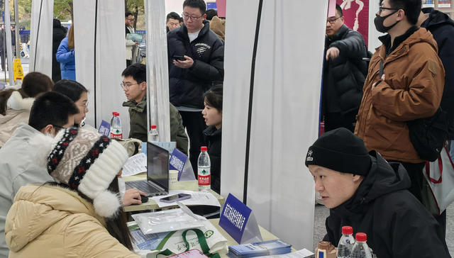 就业,;青年失业率;连续四个月下降;稳就业政策;持续出招