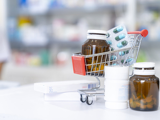 盤前機(jī)會(huì)前瞻|九部門重磅發(fā)布！促進(jìn)藥品零售行業(yè)高質(zhì)量發(fā)展，這幾家公司在藥店連鎖和和醫(yī)藥物流領(lǐng)域具有先發(fā)優(yōu)勢(shì)（附概念股）