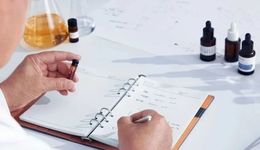 昆凌代言、大S力荐的“刷酸大户”达尔肤，能否成为逸仙电商新引擎？