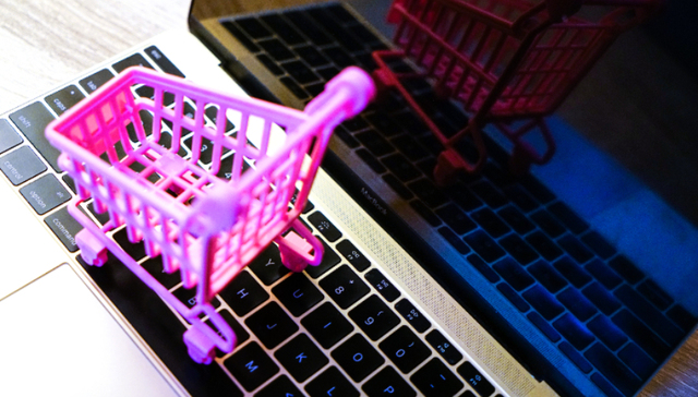 直通部委｜我国连续13年稳居全球最大网络零售市场 市监总局反垄断开出今年首起罚单